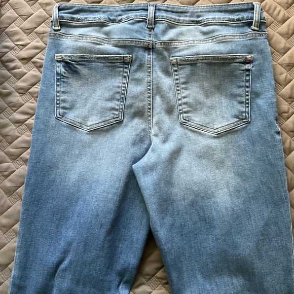 Maurice’s Women’s Classic Mid-Rise Slim Boot Jeans Size 16 Reg - Picture 5 of 7